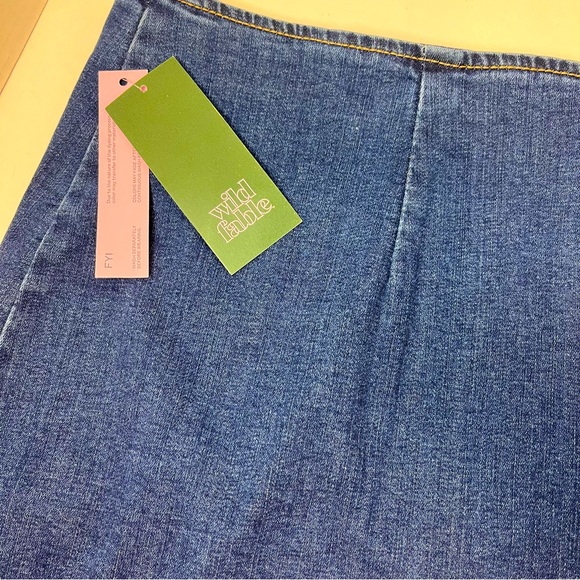 Wild Fable Dark Wash Notch Front Seamed Denim Mini Skirt NEW! - Picture 10 of 16